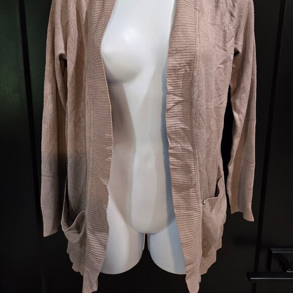 Betsey's Boutique Shop Light Mauve Cardigan Sz L - Picture 3 of 4